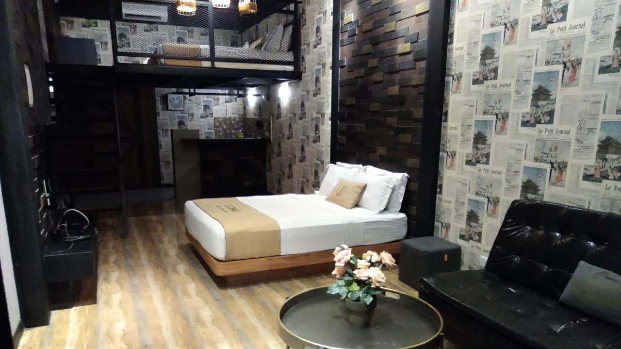Iconic Suites & Pods Hotel Ipoh Esterno foto