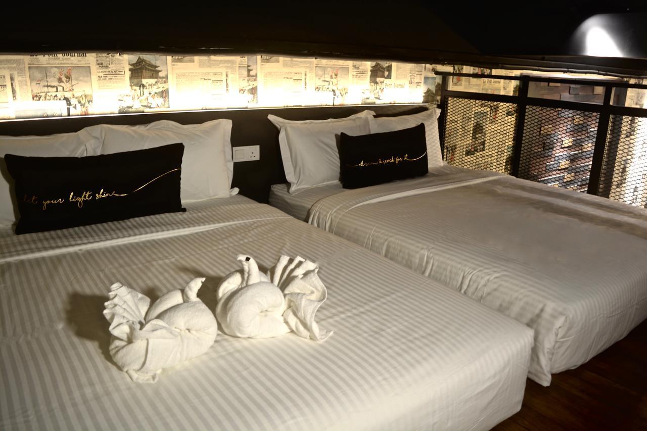 Iconic Suites & Pods Hotel Ipoh Esterno foto