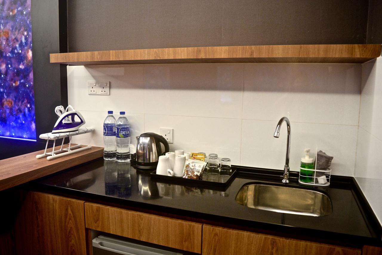 Iconic Suites & Pods Hotel Ipoh Esterno foto