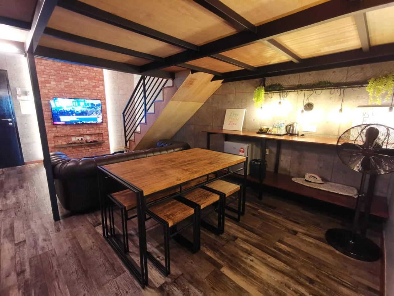 Iconic Suites & Pods Hotel Ipoh Esterno foto