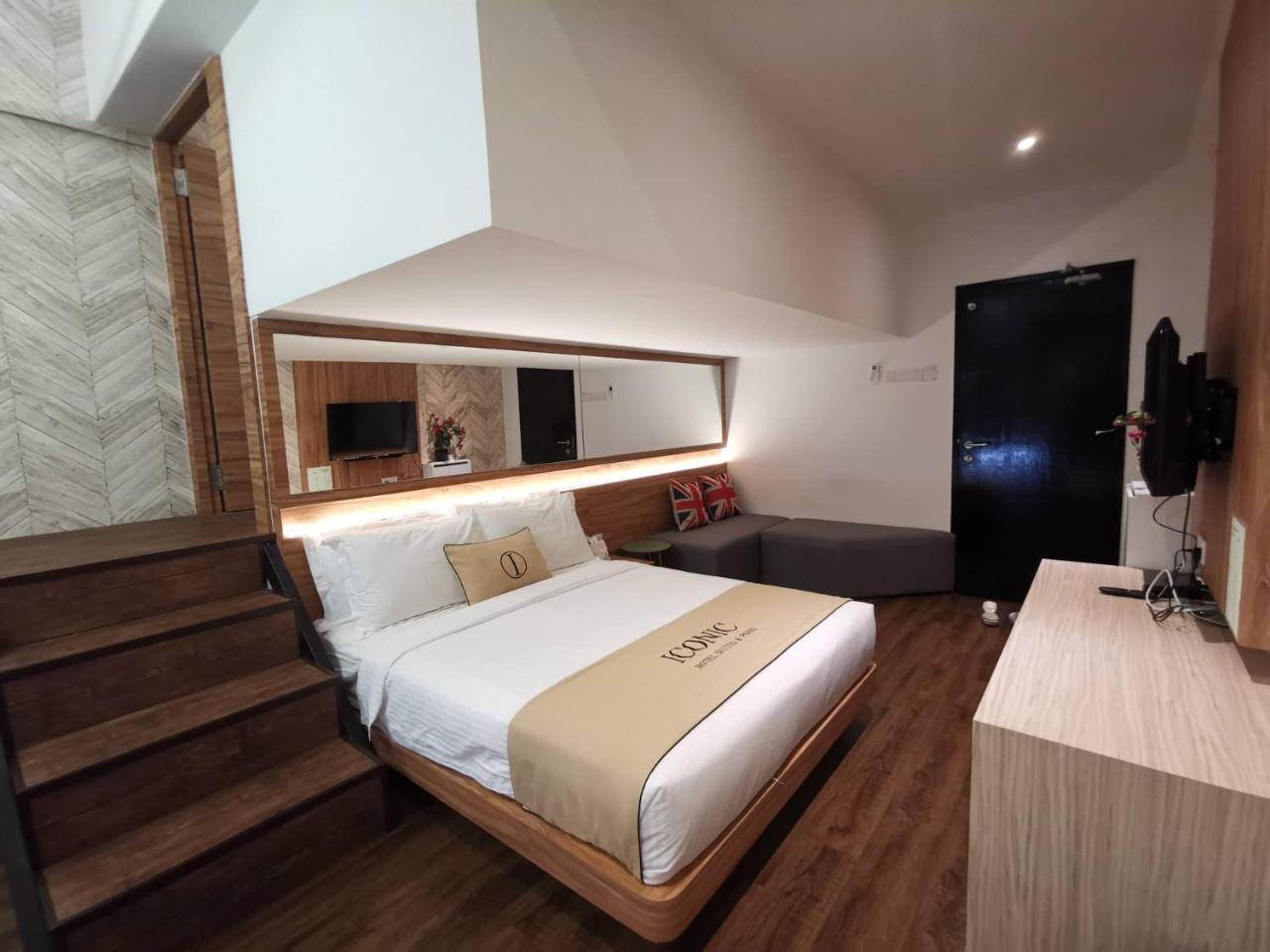 Iconic Suites & Pods Hotel Ipoh Esterno foto